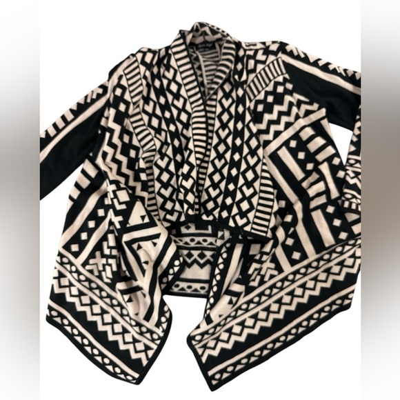 Charlie Paige Cardigan Aztec - Picture 5 of 12